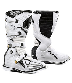 BOTA FORMA DOMINATOR COMP.